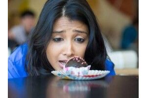 Почему появляется тяга к сладкому? Почему появляется тяга к сладкому?